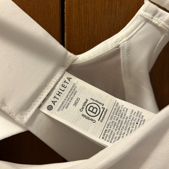 Athleta Invincible Sports Bra - Picture 3 of 4